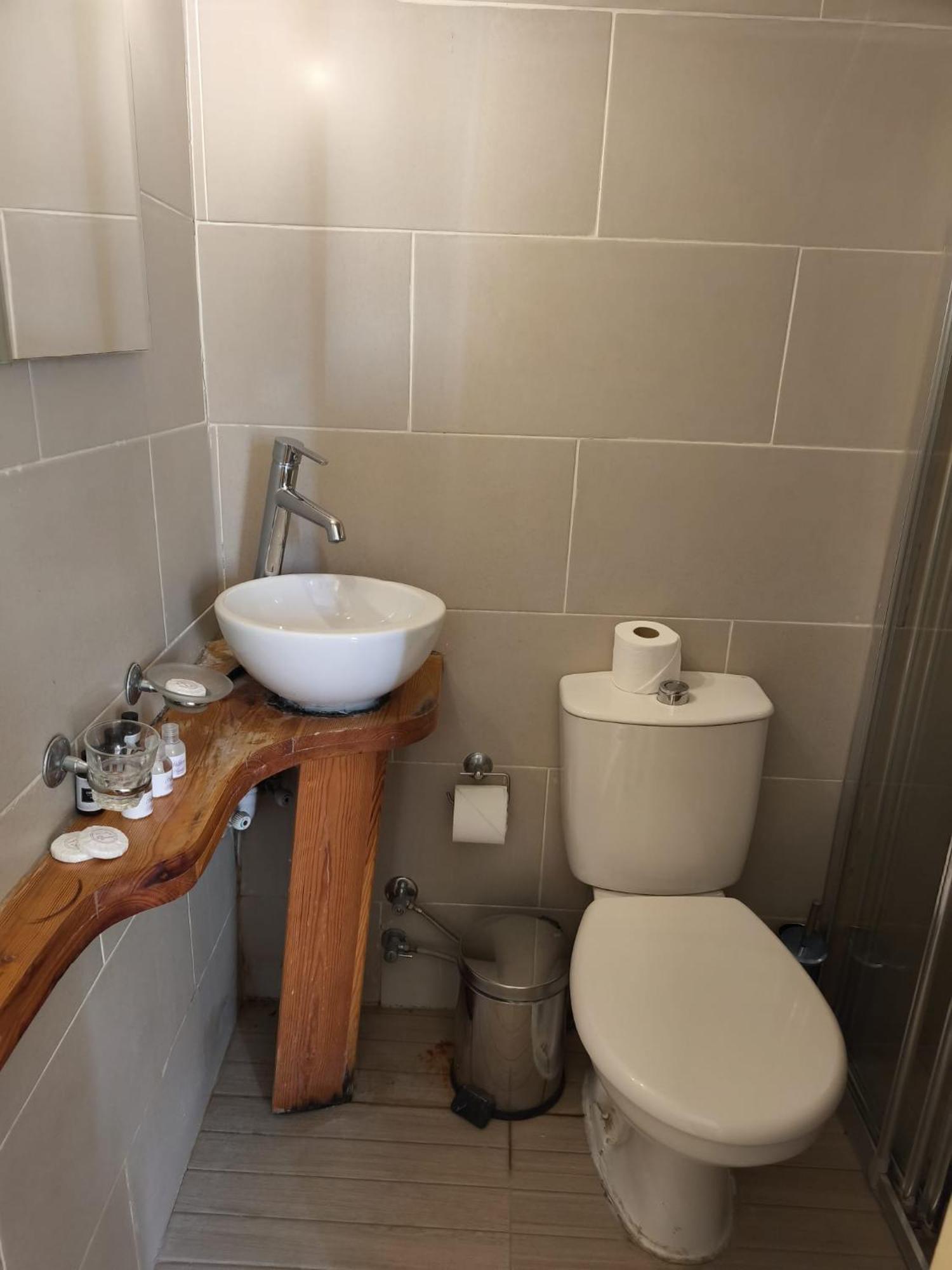 Deniz Konak Boutique Hotel Kyrenia  Zimmer foto